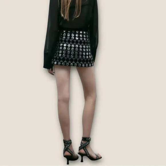Zara | Black Velvet and Sequin Beaded Mini Skirt | Size M, NWT - Picture 3 of 7